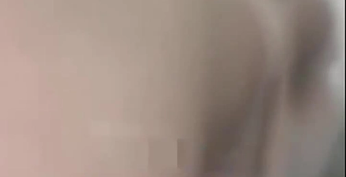 【完整版】重庆哥哥乱伦18岁处女亲妹妹,破处妹妹过程后续乱伦妹妹中途被买菜回家母亲发现.